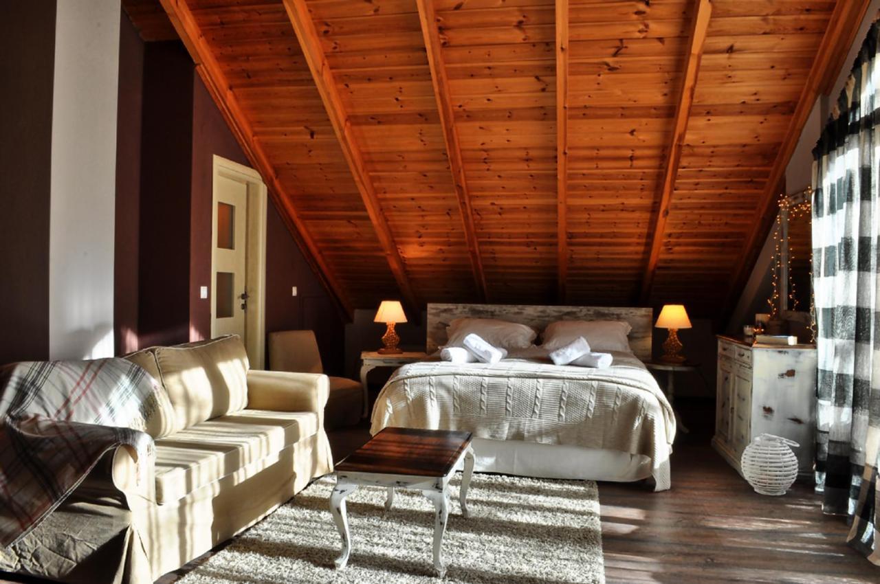 Chalet Coquelicot Kalávryta Eksteriør bilde