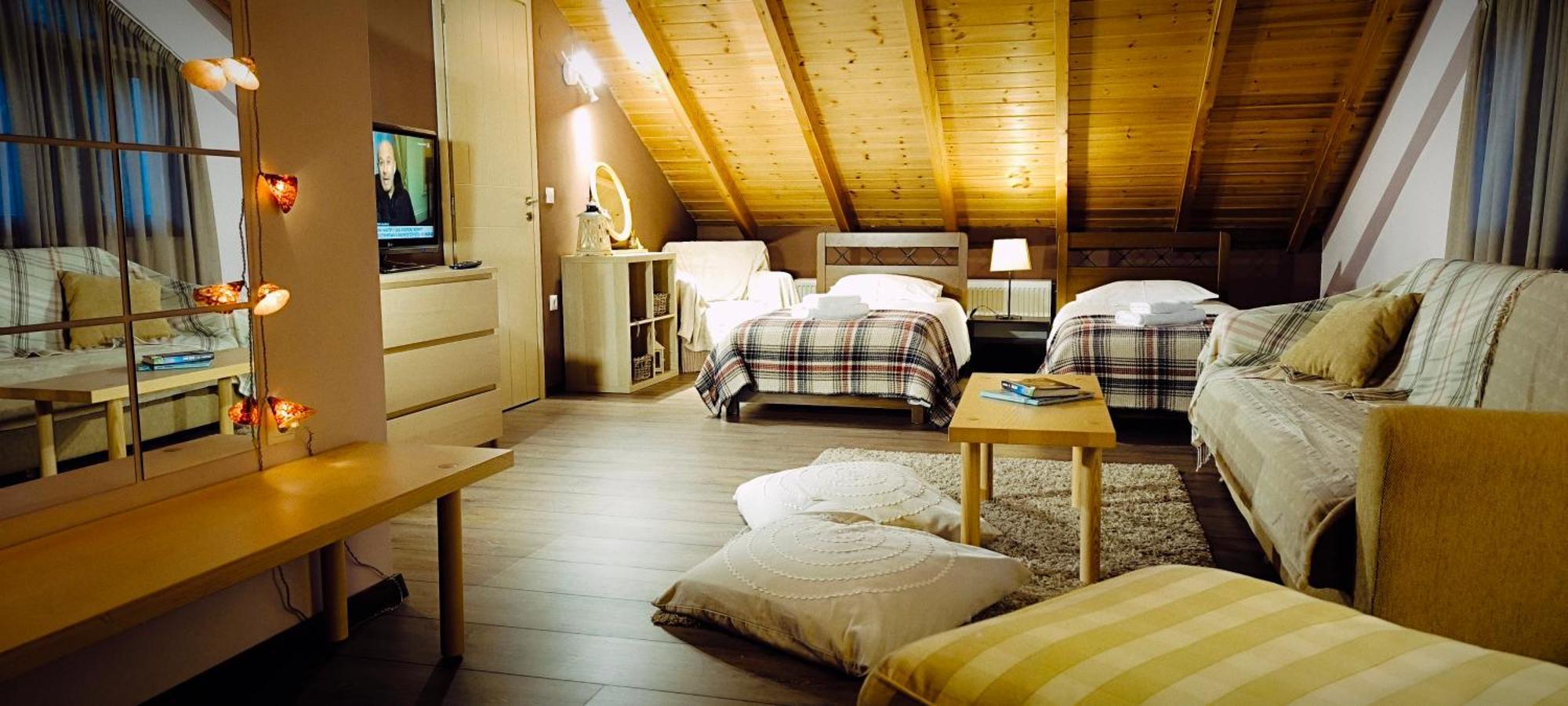 Chalet Coquelicot Kalávryta Eksteriør bilde